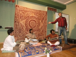 Einweihung des Saals mIt Maharaj Trio und Benjamin Puetter